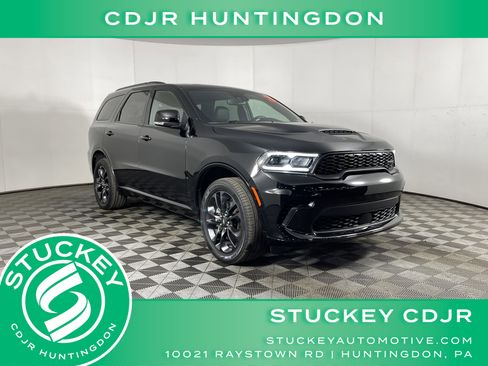 Used 2024 Dodge Durango GT image 1