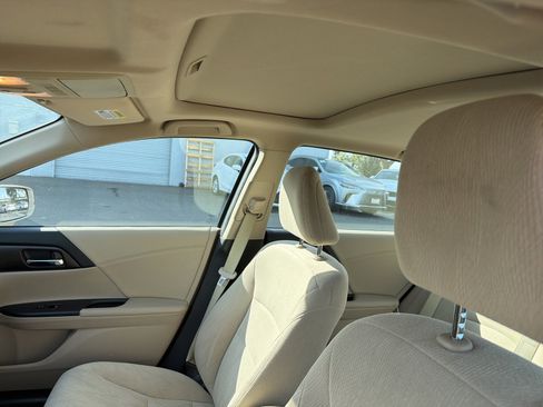 Used 2014 Honda Accord EX image 9