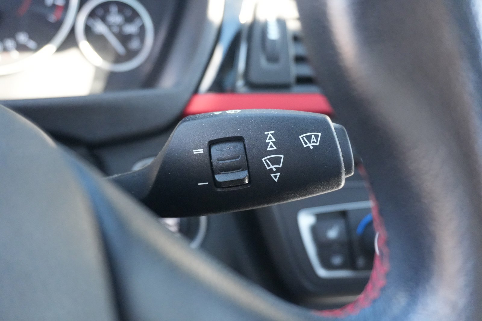 Used 2013 BMW 335i xDrive Sedan AWD/4WD image 35