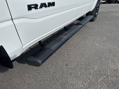 Used 2020 RAM 1500 Big Horn AWD/4WD image 15