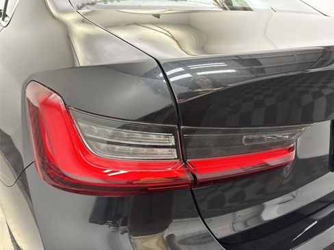 Used 2022 BMW 330e RWD image 19