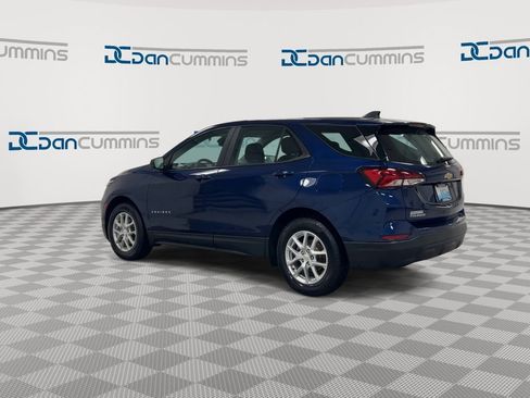 Used 2022 Chevrolet Equinox LS image 6
