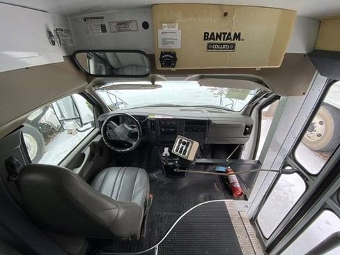 Used 2007 Chevrolet Express 3500 w/ School Bus Package RWD image 7