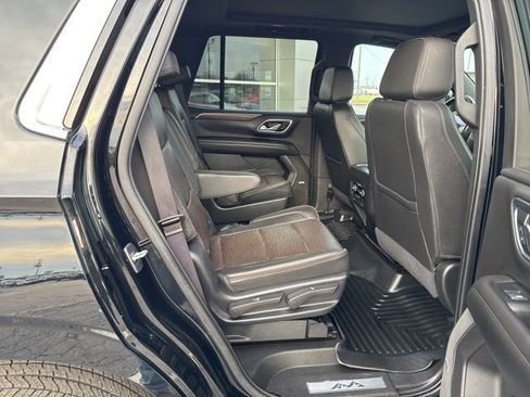 Used 2021 Chevrolet Tahoe High Country w/ Premium Package image 29