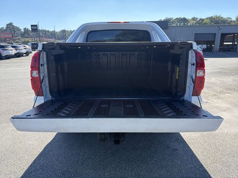 Used 2007 Chevrolet Avalanche LT w/ LT Preferred Equipment Group RWD image 19