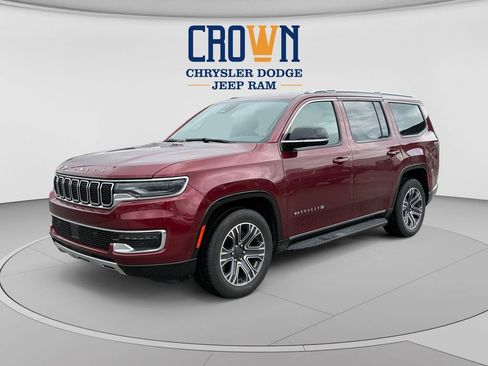 Used 2024 Jeep Wagoneer Series II w/ Flexible Seating Group AWD/4WD image 7