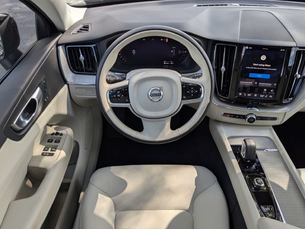 Used 2024 Volvo XC60 T8 Plus w/ Protection Package Premier AWD/4WD image 19