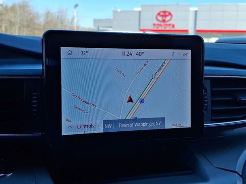 Used 2023 Ford Explorer XLT w/ Equipment Group 202A image 19