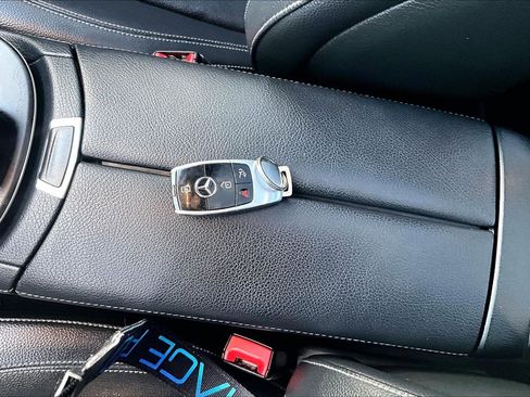 Used 2018 Mercedes-Benz E 300 4MATIC w/ Premium 1 Package image 35