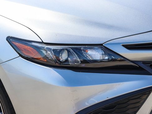 Used 2023 Toyota Camry SE w/ Convenience Package FWD image 9