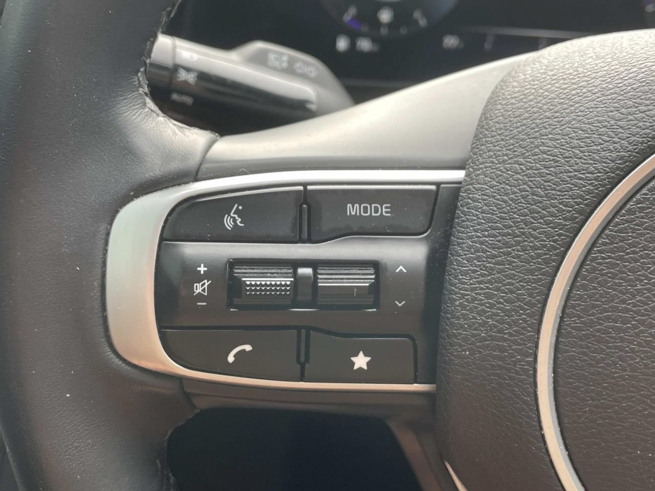 Used 2024 Kia Sportage SX FWD image 23