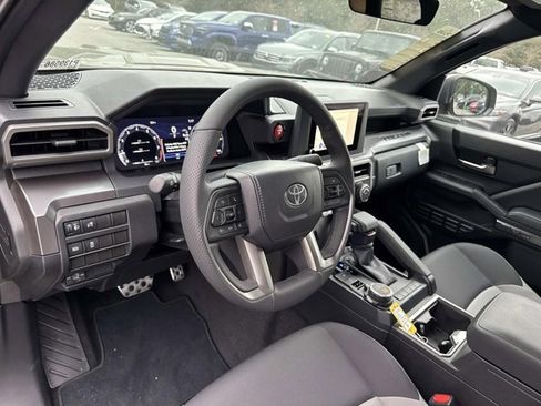 Certified 2025 Toyota Tacoma TRD Sport image 11