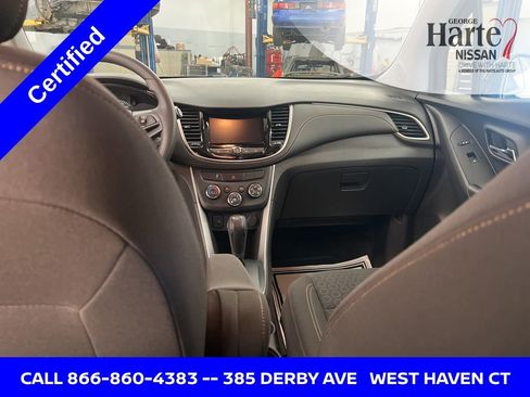 Used 2022 Chevrolet Trax LS w/ Tint and Cruise Package image 29