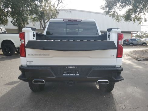 Used 2024 Chevrolet Silverado 1500 LT Trail Boss w/ Convenience Package II image 10