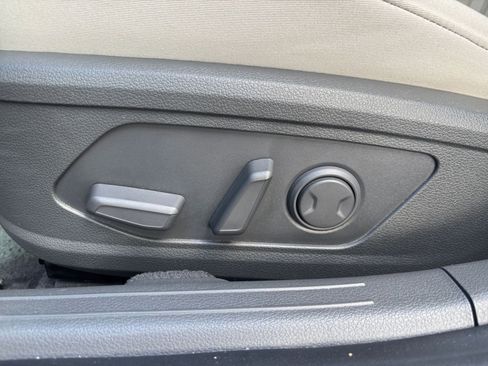 Used 2025 Hyundai Sonata SEL FWD image 22