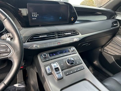 Used 2022 Hyundai Palisade Calligraphy image 17