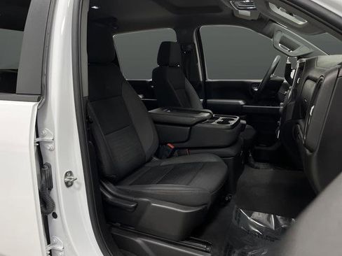 Used 2024 Chevrolet Silverado 2500 Custom w/ Custom Value Package image 28