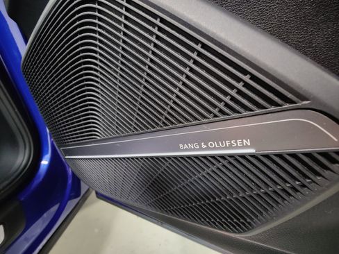 Used 2022 Audi SQ5 Premium Plus w/ Premium Plus Package image 12