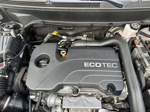 Used 2021 Chevrolet Equinox LT AWD/4WD image 32