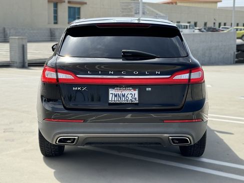 Used 2016 Lincoln MKX Select image 16