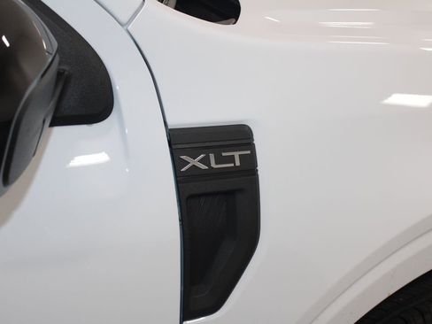 New 2025 Ford Maverick XLT w/ XLT Luxury Package image 11