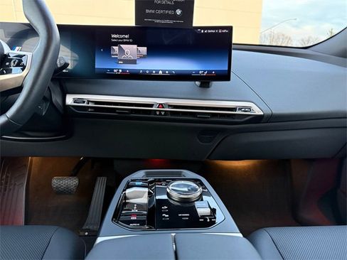 Certified 2025 BMW iX xDrive50 image 11