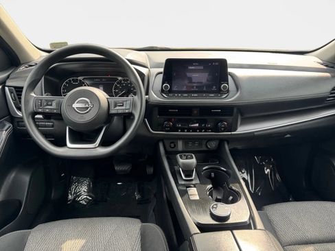 Used 2024 Nissan Rogue SV AWD/4WD image 12
