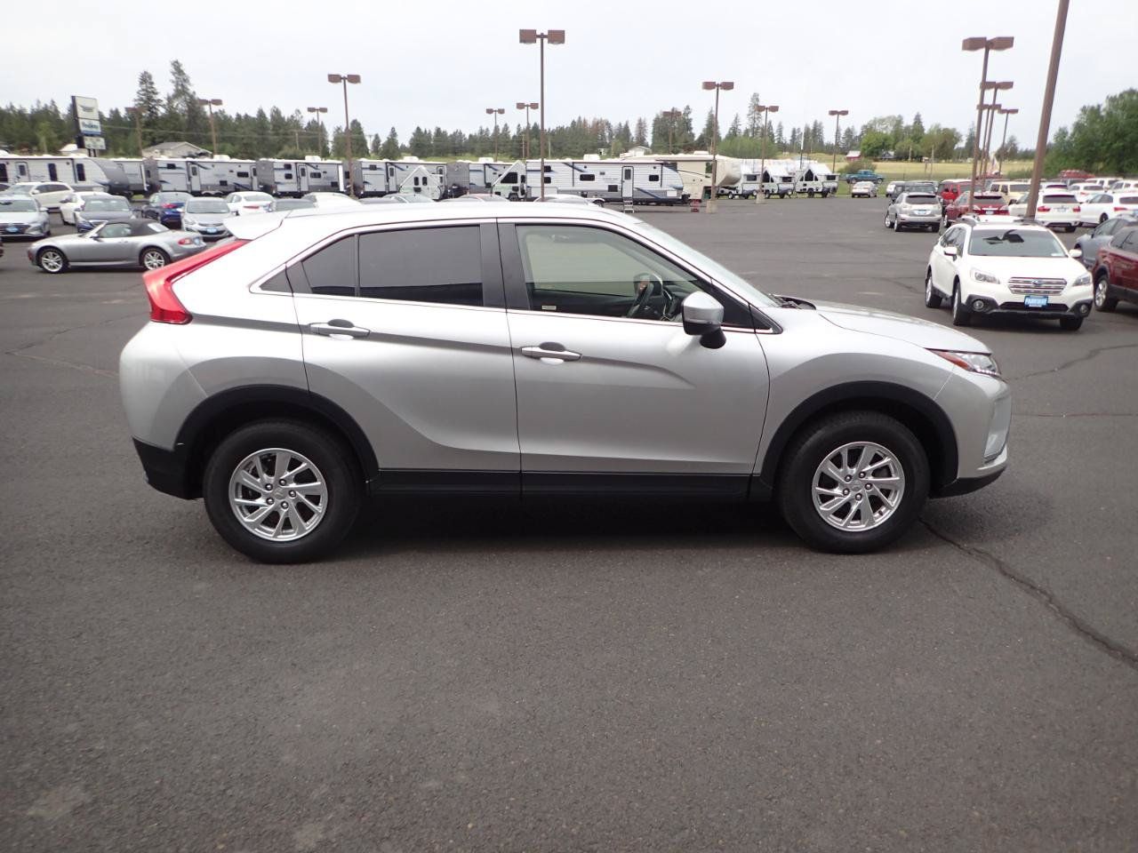 Used 2018 Mitsubishi Eclipse Cross ES FWD image 6