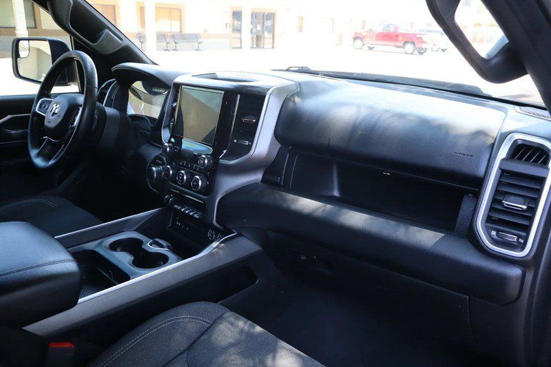 Used 2019 RAM 1500 Big Horn AWD/4WD image 10