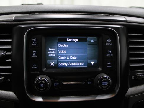 Used 2017 RAM 2500 Tradesman w/ Chrome Appearance Group image 16