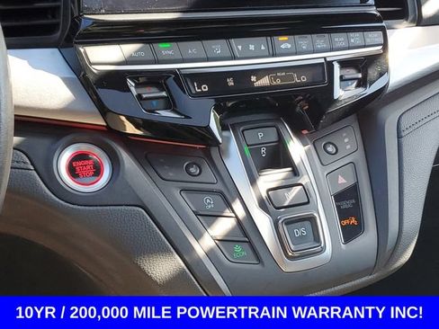 Used 2025 Honda Odyssey Sport-L image 19