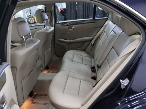 Used 2011 Mercedes-Benz E 350 4MATIC Sedan image 22
