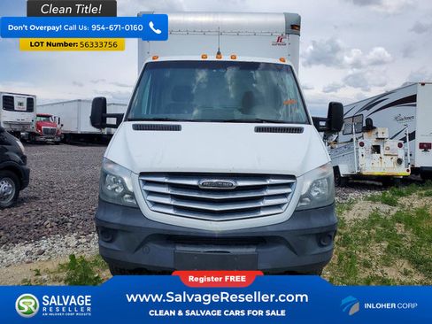 Used 2016 Freightliner Sprinter 3500 RWD image 7