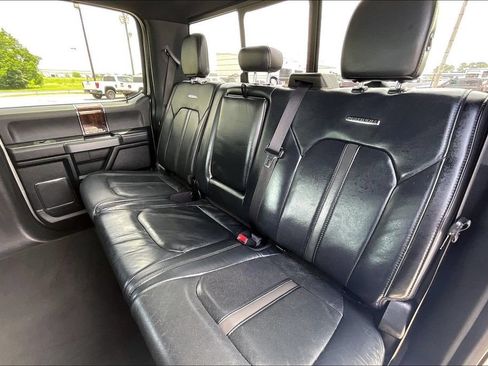 Used 2017 Ford F250 Platinum w/ FX4 Off-Road Package AWD/4WD image 19