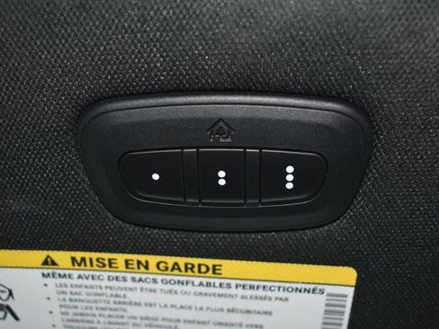 Used 2021 Chrysler Pacifica Limited w/ S Appearance Package image 36