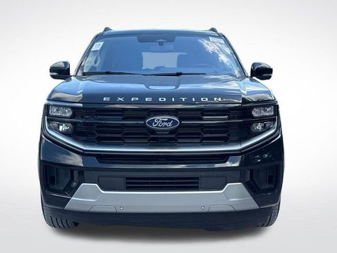 Used 2025 Ford Expedition Max Platinum AWD/4WD image 7