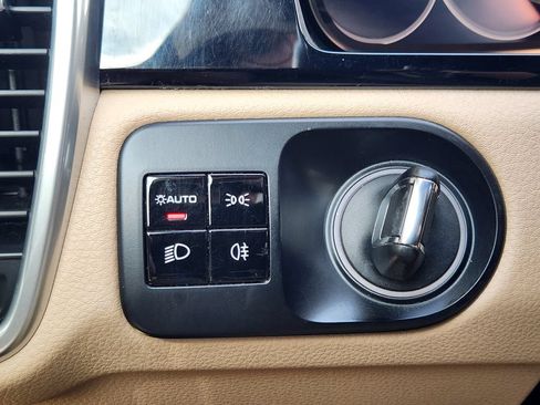 Used 2019 Porsche Cayenne AWD/4WD image 12