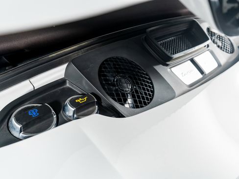 Used 2019 Porsche 911 Targa 4 GTS image 48