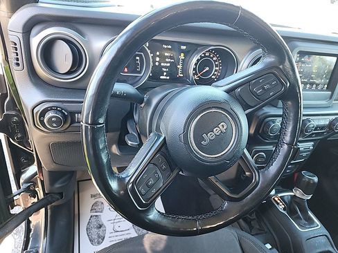 Used 2021 Jeep Gladiator Sport AWD/4WD image 10