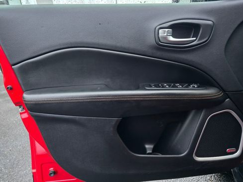 Used 2018 Jeep Compass Limited w/ Navigation Group image 14