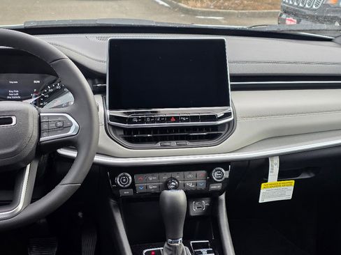 New 2026 Jeep Compass Limited image 3