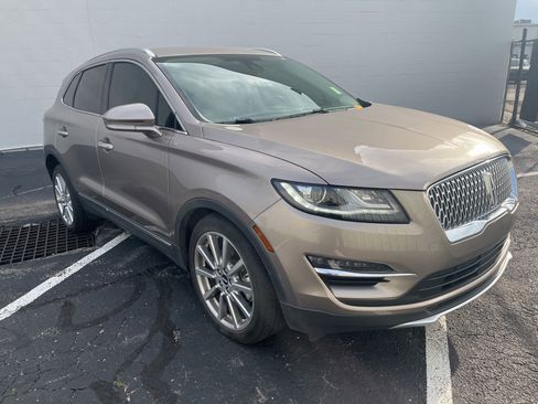 Used 2019 Lincoln MKC Select w/ Select Plus Package FWD image 7
