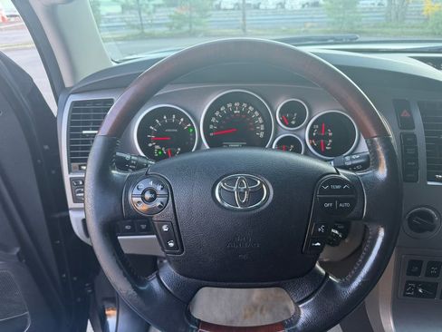 Used 2011 Toyota Sequoia Platinum AWD/4WD image 14