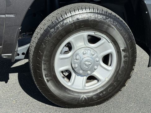 Used 2024 RAM 3500 Tradesman image 29