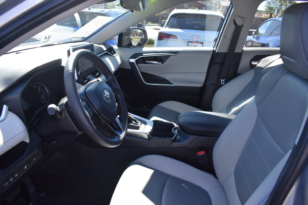 Used 2025 Toyota RAV4 XLE Premium w/ Weather Package FWD image 21