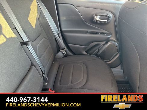 Used 2022 Jeep Renegade Latitude w/ Convenience Group image 31