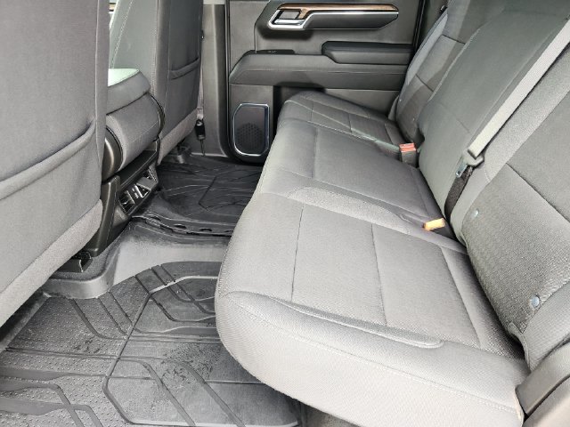Used 2025 Chevrolet Silverado 1500 LT RWD image 30