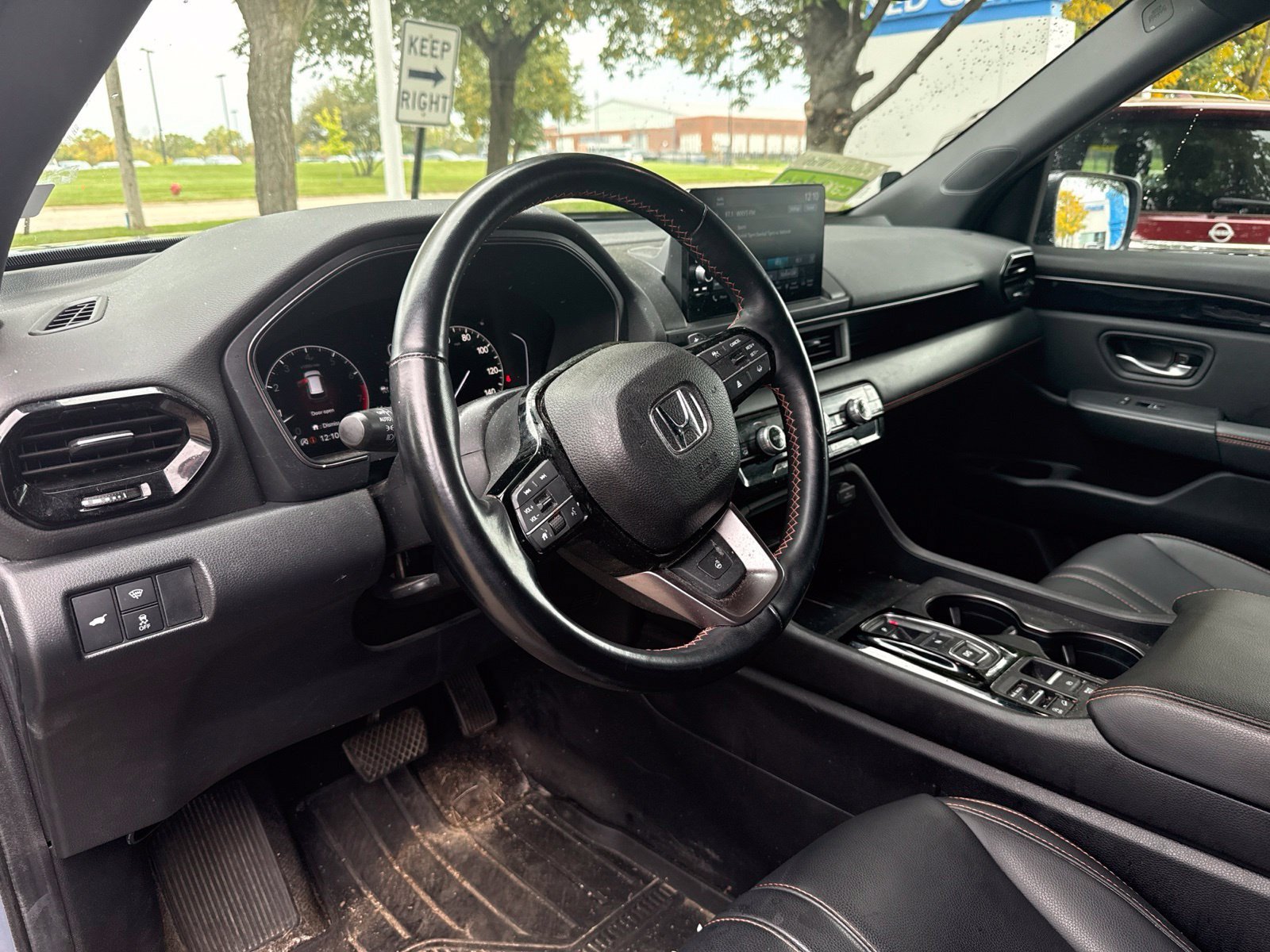 Used 2024 Honda Pilot TrailSport image 27