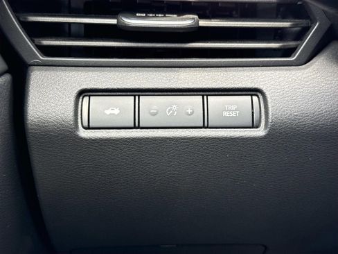 Used 2024 Nissan Altima 2.5 SR AWD/4WD image 19