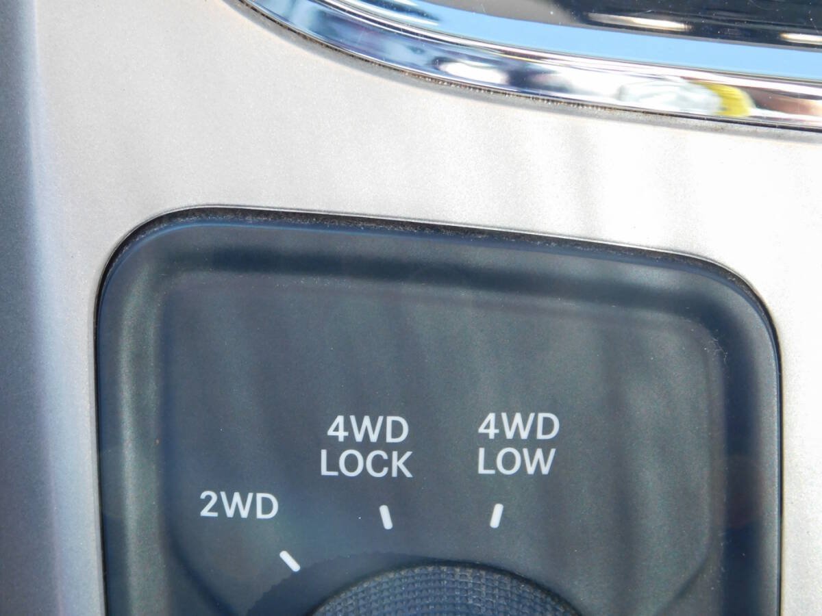 Used 2015 RAM 2500 Laramie w/ Protection Group AWD/4WD image 19